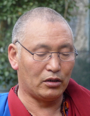  - Lama_Sangye_reciting_Surchod